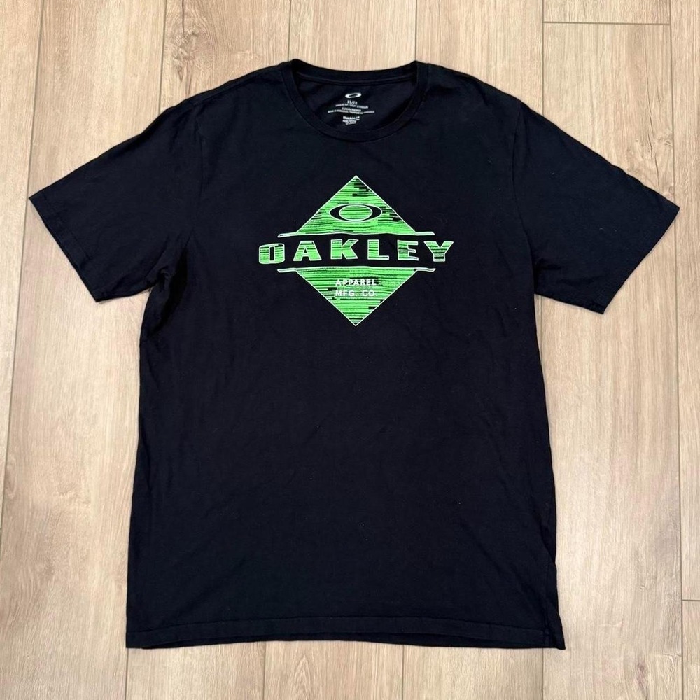 Oakley Buckle exclusive black t-shirt with green diamond logo size XL